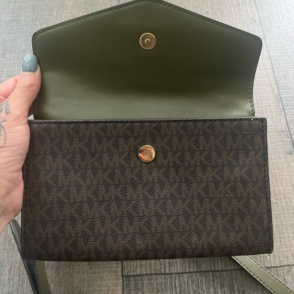 Michael Kors - Picture 4 of 6